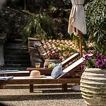 Azzuro Beach House
