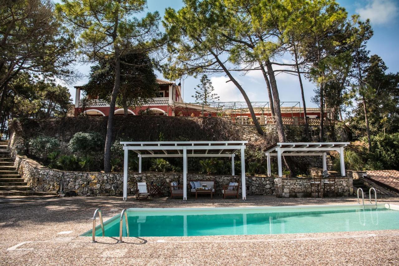 Azzuro House - On The & Private Pool, By Zantewize Vasilikí